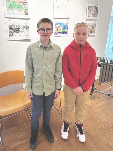 J. V. Veskile ja emakeelep�evale p�hendatud �pilaste omaloominguv�istlus