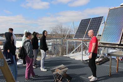 Tehnoloogia�pilased k�lastasid Eesti Maa�likooli