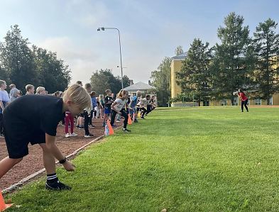 Esimene koolin�dal m��dus liikudes