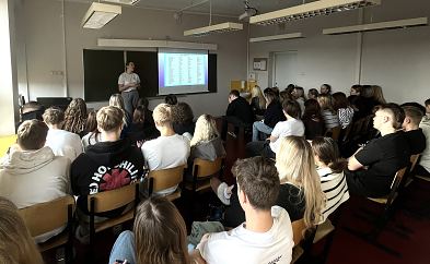 L�hte g�mnasistid valmistusid eluks